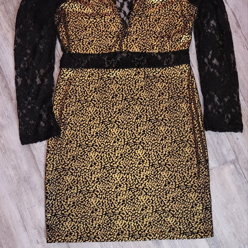 Dress - Picture 2 of 2